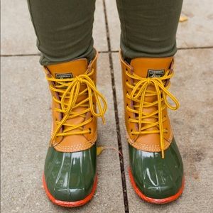 G.H. Bass snow boots